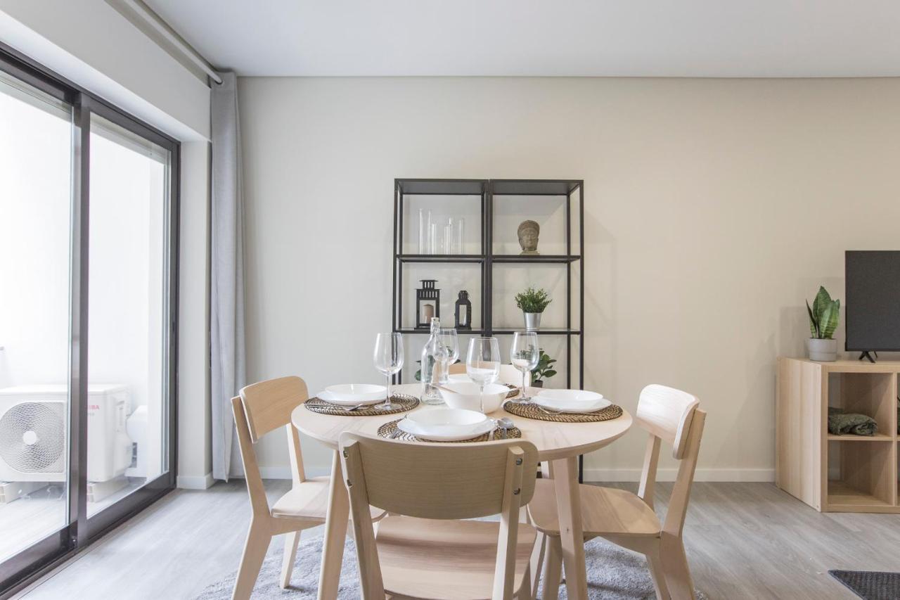2Br Flat W/ Ac & Great Views By Lovelystay Vila Nova de Gaia Exteriör bild